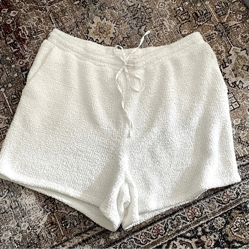 ELOQUII 18/20 Teddy Shorts in White - Women's